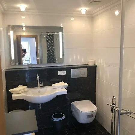 Apartman Thoennes